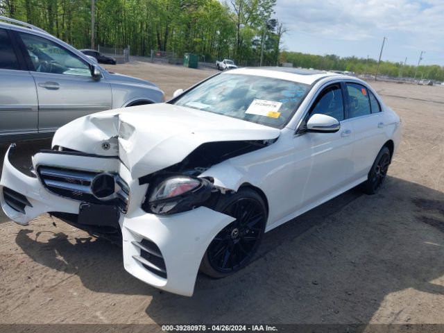 WDDZF6GB2JA477563 Mercedes-Benz E 400 4matic