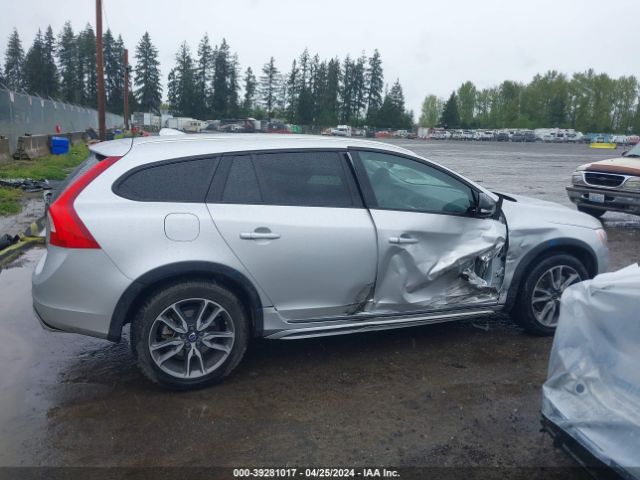 YV440MWK0J2052068 Volvo V60 Cross Country T5