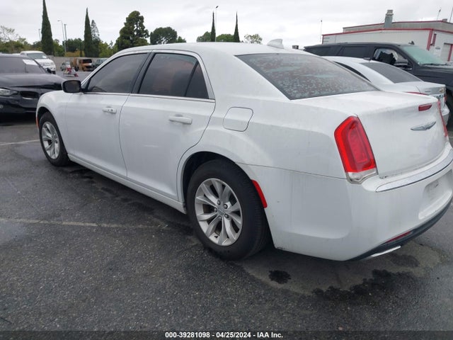 Chrysler 300 Limited 2015 2C3CCAAG8FH921526 Image 3