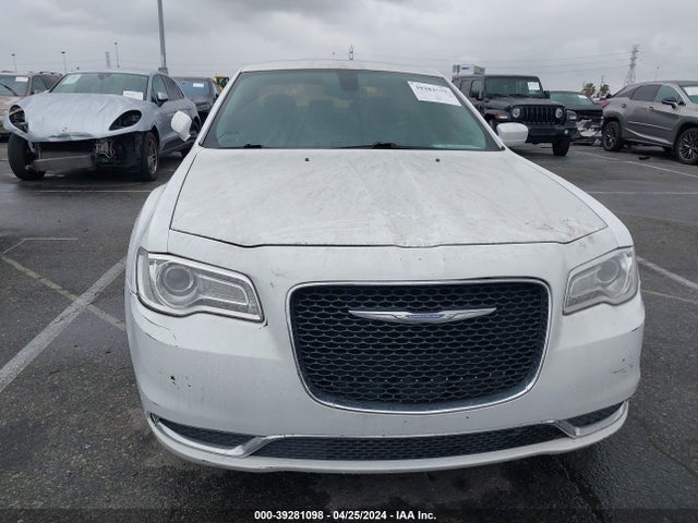 Chrysler 300 Limited 2015 2C3CCAAG8FH921526 Image 6