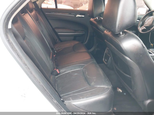 Chrysler 300 Limited 2015 2C3CCAAG8FH921526 Image 8