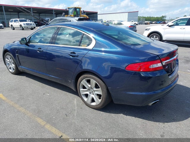 2010 JAGUAR XF SAJWA0FA4AHR59235 Photo 2
