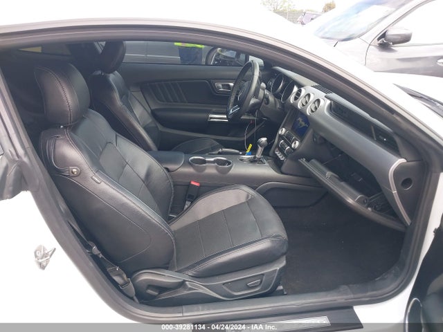 Ford Mustang Ecoboost Premium Fastback 2020 1FA6P8TH7L5136371 Image 5