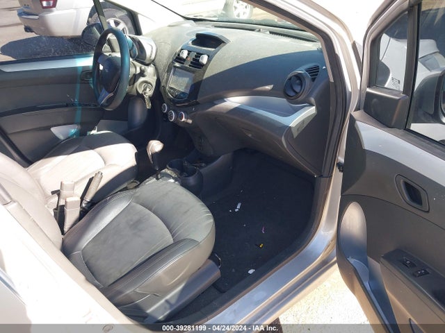 Chevrolet Spark 1lt Cvt 2015 KL8CD6S98FC734837 Image 5