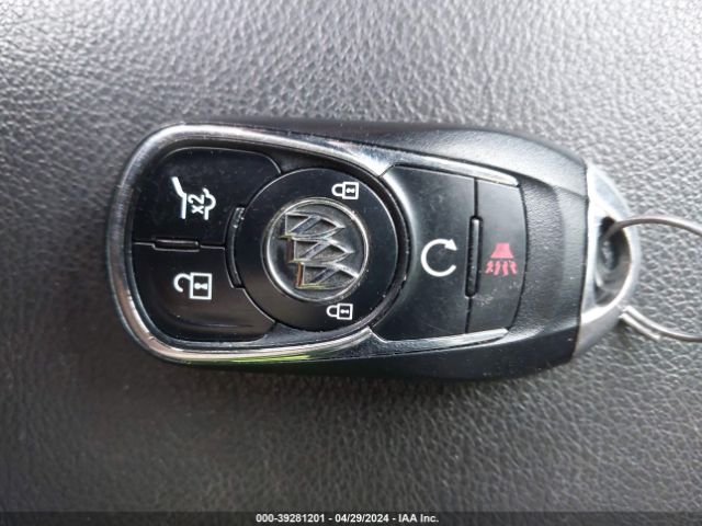W04GV8SX4J1134511 Buick Regal Tourx Essence