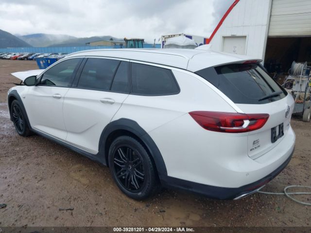 W04GV8SX4J1134511 Buick Regal Tourx Essence