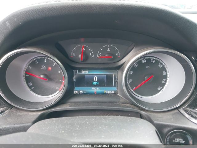 W04GV8SX4J1134511 Buick Regal Tourx Essence