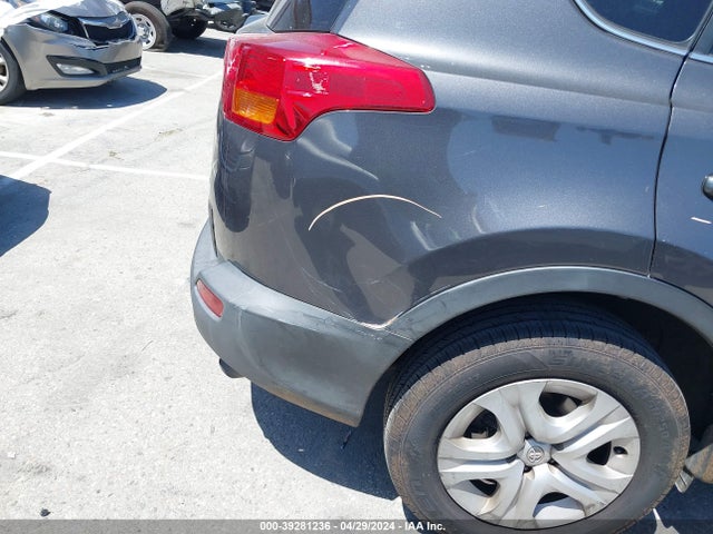 Toyota RAV4 LE 2015 2T3ZFREV6FW229026 Image 17