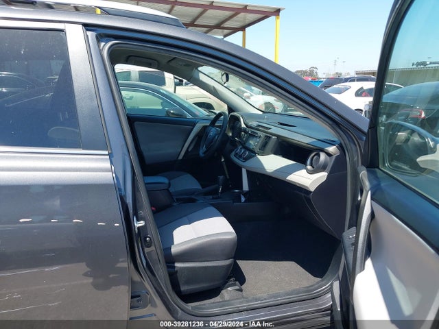 Toyota RAV4 LE 2015 2T3ZFREV6FW229026 Image 5