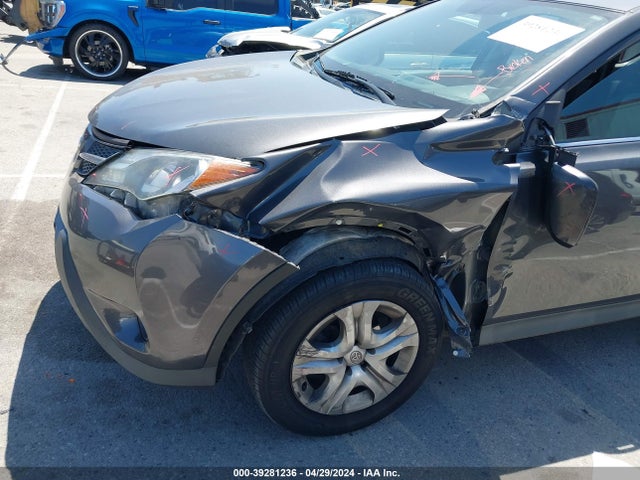 Toyota RAV4 LE 2015 2T3ZFREV6FW229026 Image 6