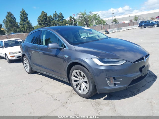 Tesla Model X 60d/70d/75d/90d 2016 5YJXCAE24GF001525 Image 1