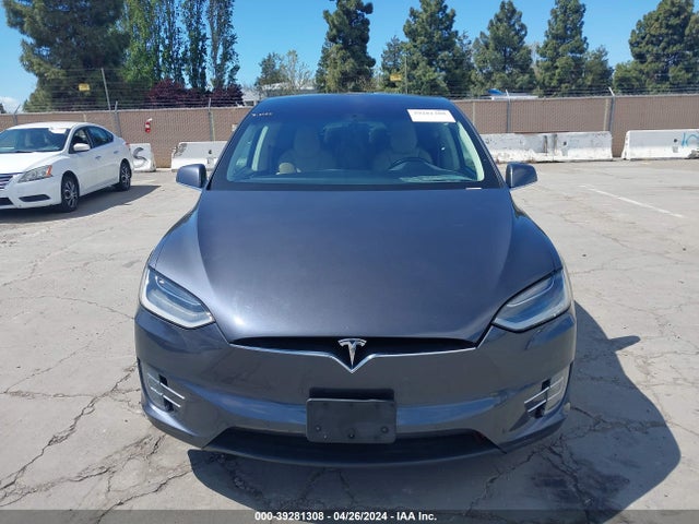 Tesla Model X 60d/70d/75d/90d 2016 5YJXCAE24GF001525 Image 12