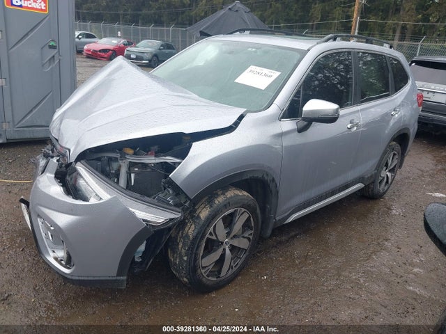 Subaru Forester Touring 2019 JF2SKAWC5KH470234 Image 2