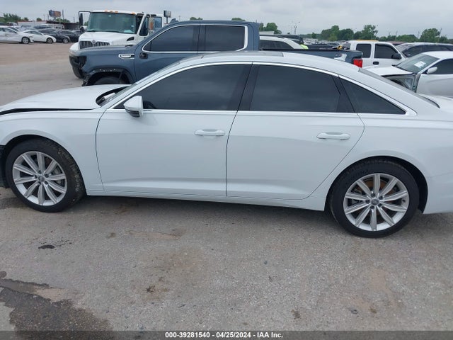 WAUD8AF2XKN116771 Audi A6 45 Premium