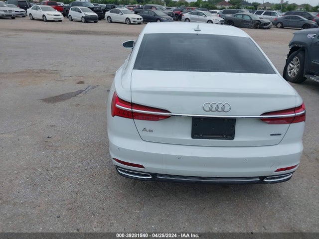 WAUD8AF2XKN116771 Audi A6 45 Premium