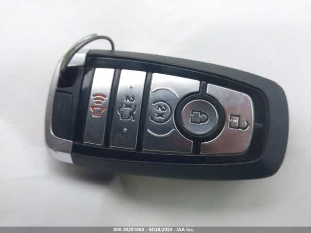 3FA6P0HD5JR156636 Ford FUSION SE