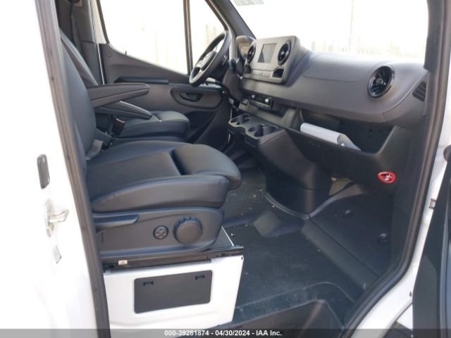 W1Y40BHY4NT114253 Mercedes-Benz Sprinter 2500 Standard Roof I4