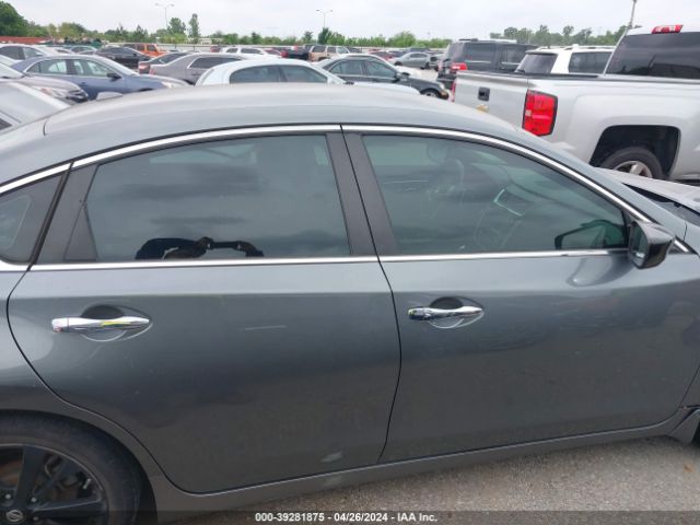 1N4AL3AP2JC265694 Nissan Altima 2.5 Sr