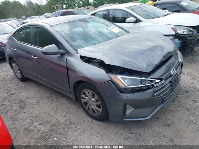 2019 5NPD74LF8KH470920 main image