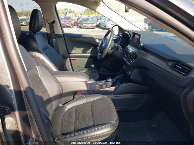 Ford Escape Titanium 2020 1FMCU9J92LUC62758 Image 5