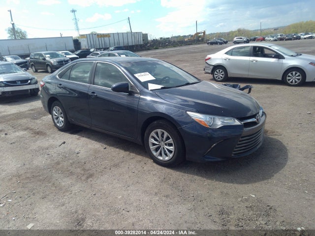 Toyota CAMRY LE 2017 4T1BF1FK4HU812892 Image 1