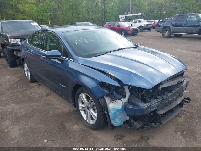 2018 3FA6P0LUXJR238627 main image