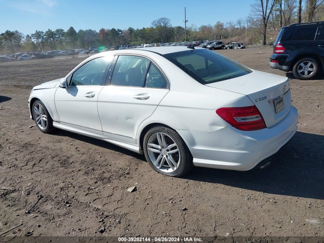 WDDGF8AB1EG180735 Mercedes-Benz C 300 Luxury 4matic/sport 4matic