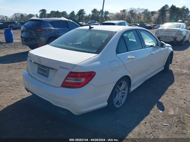 WDDGF8AB1EG180735 Mercedes-Benz C 300 Luxury 4matic/sport 4matic