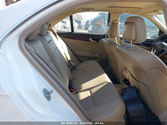 WDDGF8AB1EG180735 Mercedes-Benz C 300 Luxury 4matic/sport 4matic