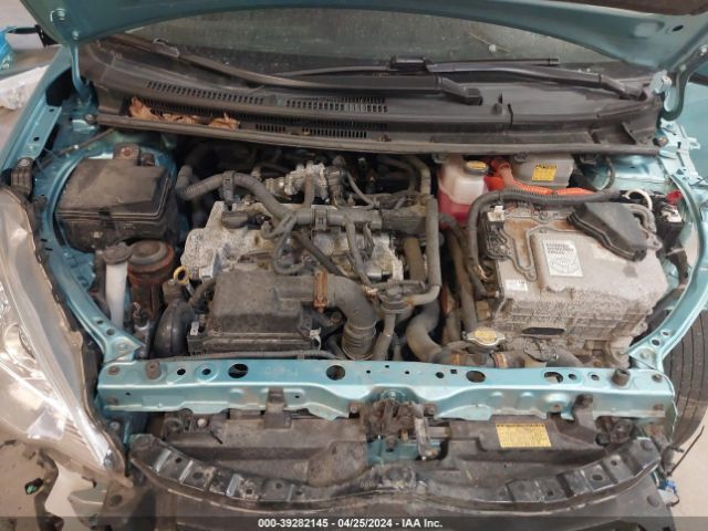 JTDKDTB30E1074588 Toyota Prius C Four