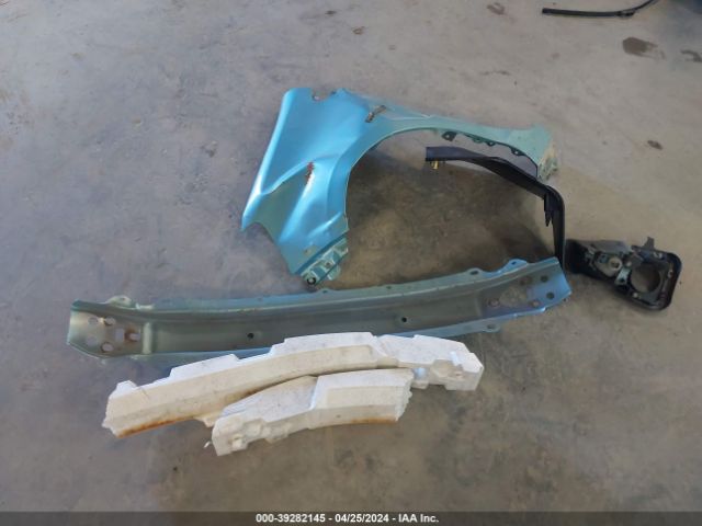 JTDKDTB30E1074588 Toyota Prius C Four
