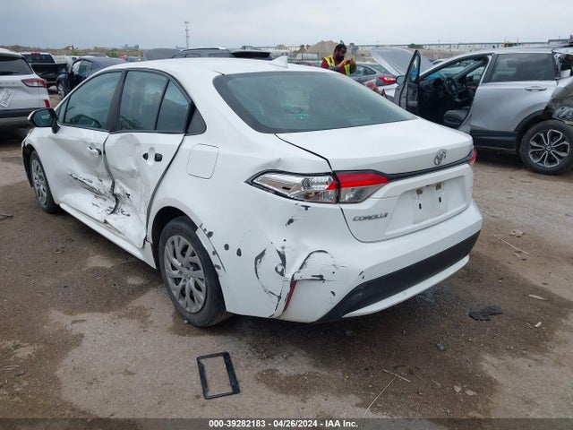 Toyota COROLLA LE 2020 5YFEPRAE8LP006347 Image 3