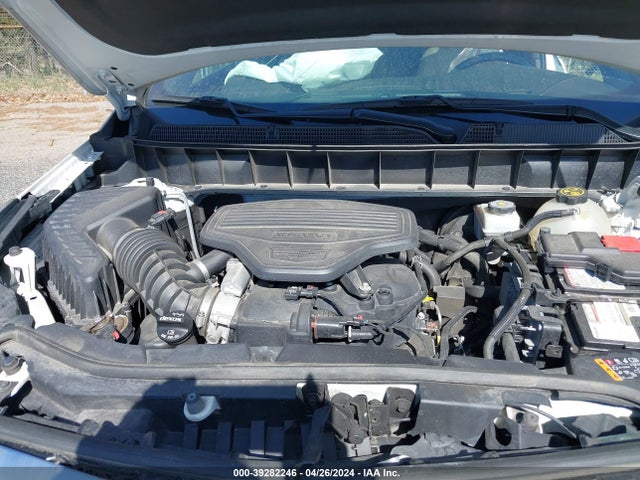 1GYKNDRS0JZ240808 Cadillac XT5 LUXURY