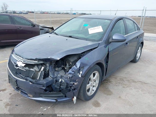 Chevrolet Cruze 1lt Auto 2014 1G1PC5SB1E7266376 Image 2
