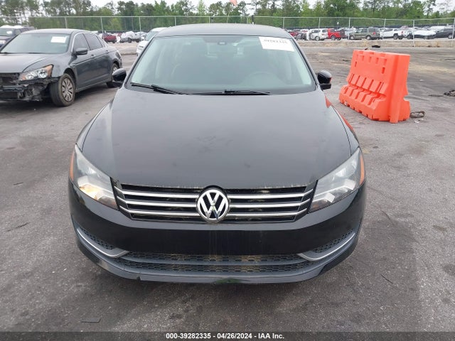 1VWBT7A34EC044961 Volkswagen Passat 1.8t Se