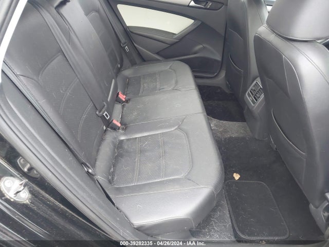 1VWBT7A34EC044961 Volkswagen Passat 1.8t Se