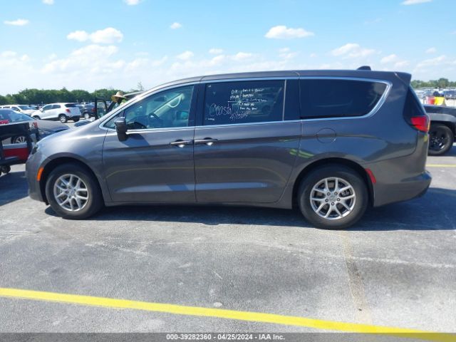 2C4RC1CG7NR226627 Chrysler Voyager Lx