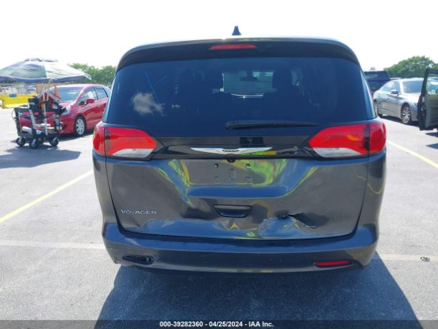 2C4RC1CG7NR226627 Chrysler Voyager Lx