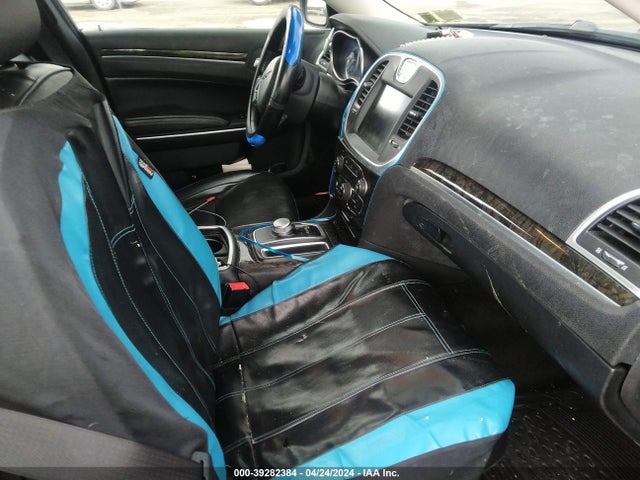 Chrysler 300c Awd 2015 2C3CCAKG8FH876358 Image 5