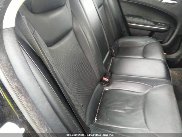 Chrysler 300c Awd 2015 2C3CCAKG8FH876358 Image 8