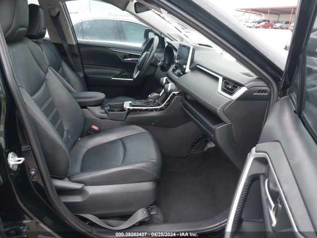 Toyota Rav4 Xle Premium 2019 2T3C1RFV9KC019115 Image 5