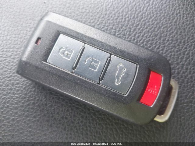 JA4AD3A35GZ049648 Mitsubishi Outlander Sel
