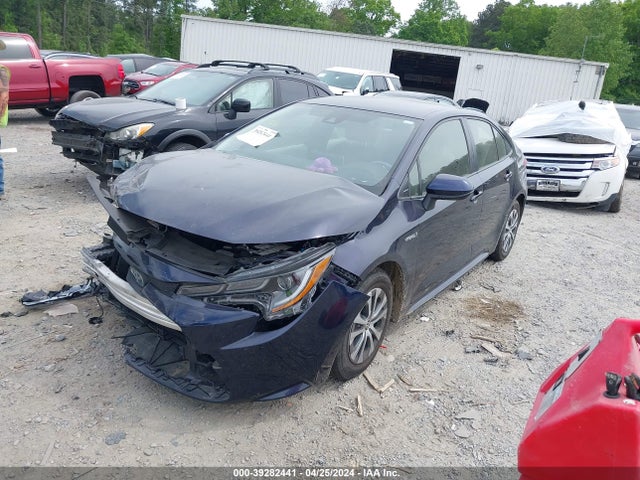 Toyota Corolla Hybrid Le 2021 JTDEAMDEXMJ023107 Image 2