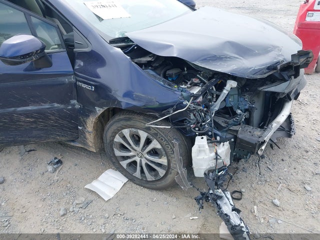 Toyota Corolla Hybrid Le 2021 JTDEAMDEXMJ023107 Image 6