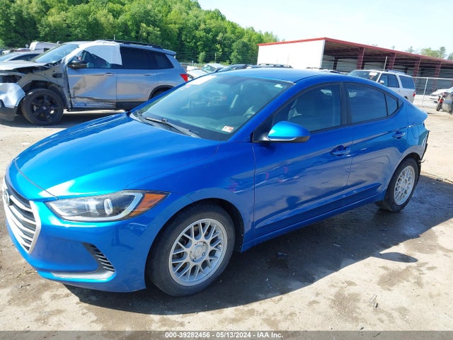 Hyundai ELANTRA SE 2017 5NPD74LF9HH101881 Image 2