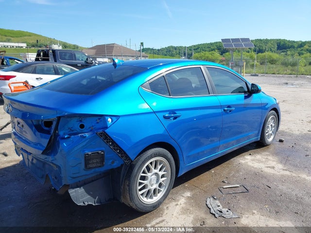 Hyundai ELANTRA SE 2017 5NPD74LF9HH101881 Image 4