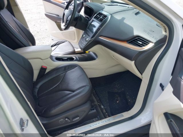 5LMCJ3D90GUJ04343 Lincoln Mkc Reserve