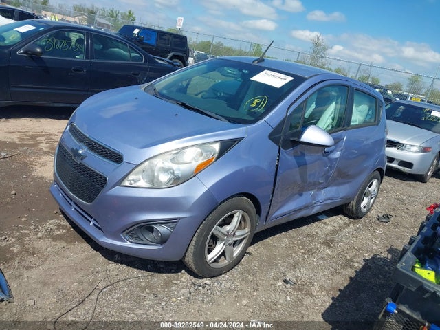 Chevrolet Spark 1lt Auto 2014 KL8CD6S98EC467858 Image 2