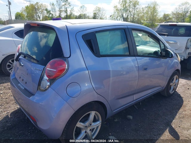 Chevrolet Spark 1lt Auto 2014 KL8CD6S98EC467858 Image 4
