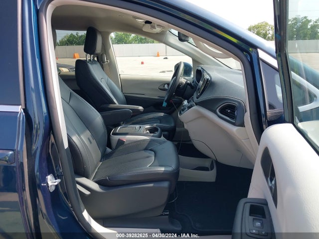 2C4RC1BG8NR220370 Chrysler Pacifica Touring L